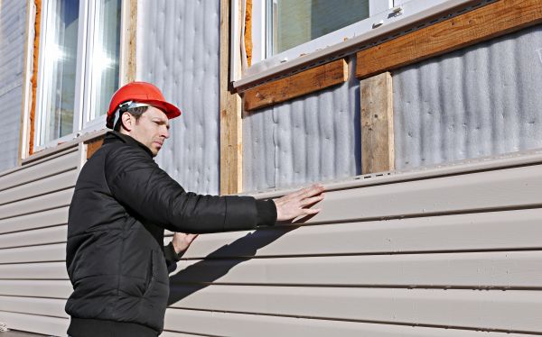 Vinyl Cladding Repair in Bainbridge Island