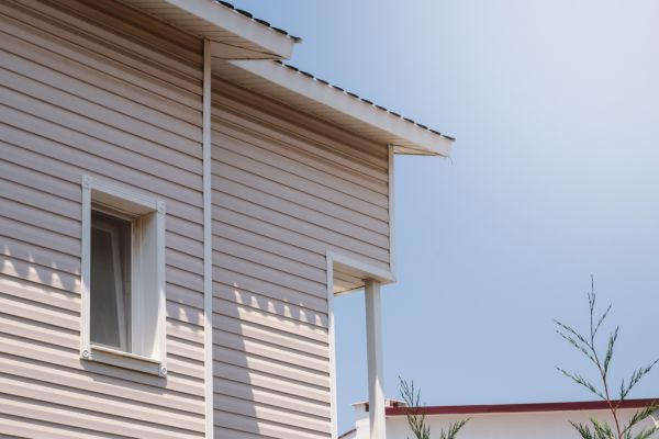 Vinyl Siding Hole Repair in Bainbridge Island